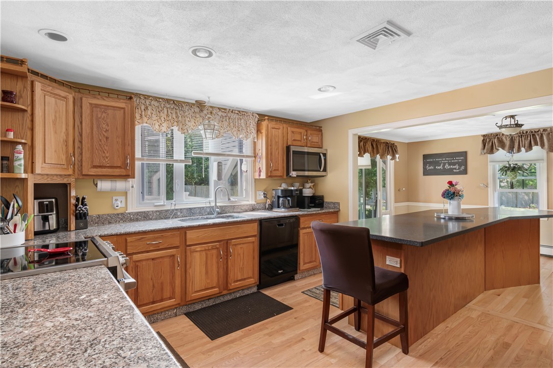 806 Stony Ln, North Kingstown, RI 02852 MLS 1347414 Redfin
