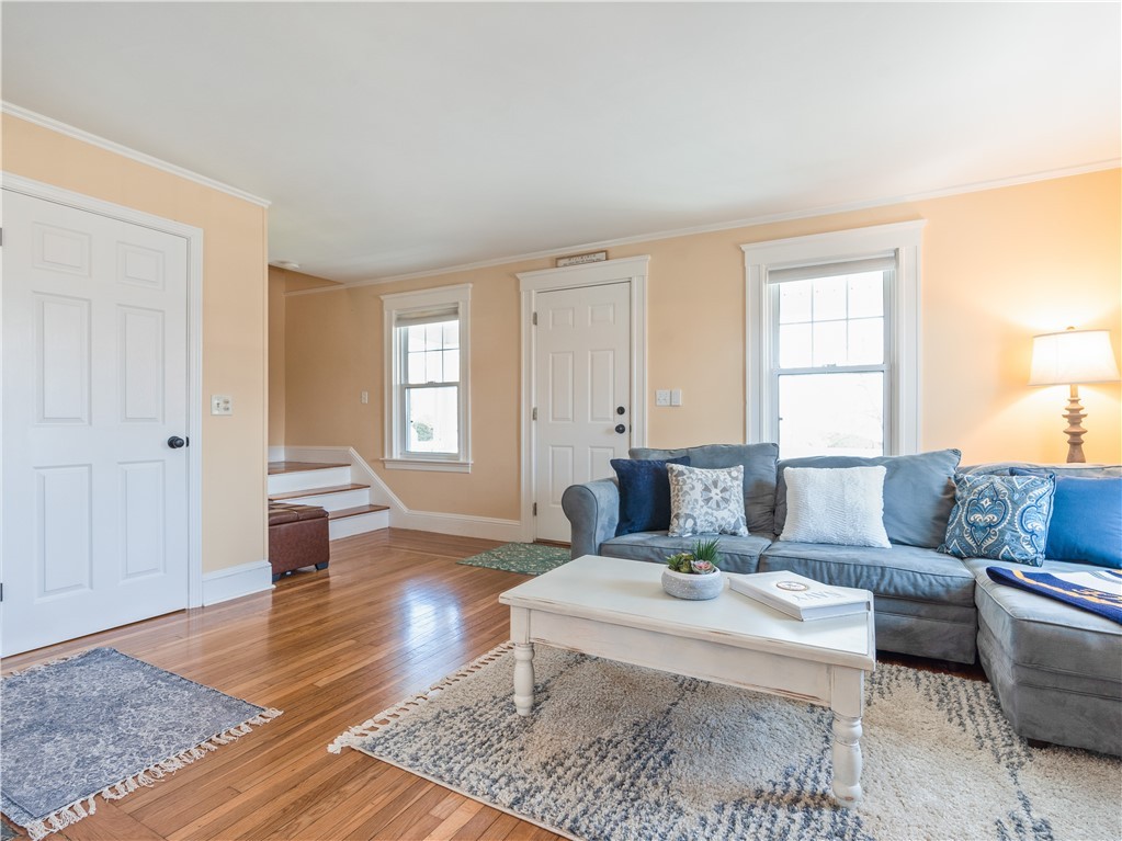 211 Pleasant St, East Providence, RI 02916 | MLS# 1306912 | Redfin