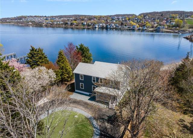 Property at 3 Narragansett Blvd, Portsmouth, RI 02871, 3 beds, 3.5 baths