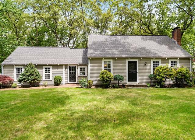 Property at 689 Middle Rd, East Greenwich, RI 02818, 3 beds, 2 baths