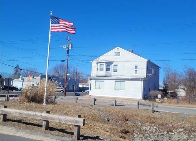 Property at 804 Oakland Beach Ave, Warwick, RI 02889, 6 beds, 4 baths