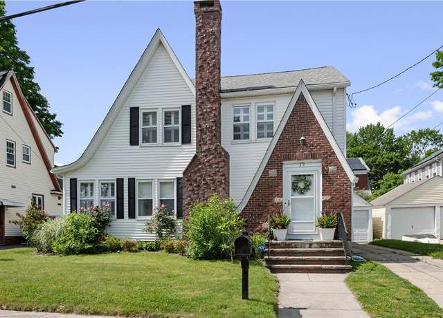Property at 24 Rosewood Ave, Cranston, RI 02905, 3 beds, 1 bath