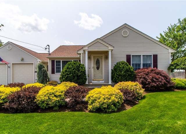 Property at 136 Woodward Rd, Providence, RI 02904, 3 beds, 2.5 baths
