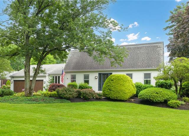 Property at 69 Apple Tree Ln, Warwick, RI 02888, 4 beds, 4 baths