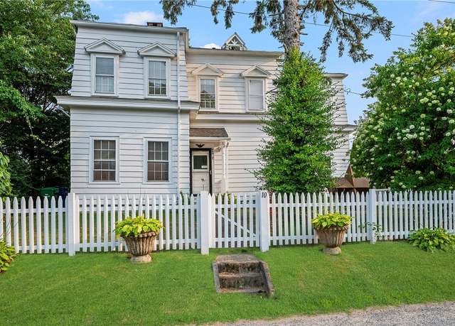 Property at 10 12 Hendricks St, South Kingstown, RI 02879, 5 beds, 3 baths