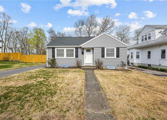 Property at 21 Delway Rd, East Providence, RI 02914, 2 beds, 1 bath