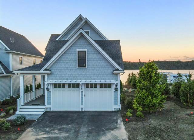 Property at 130 East Point Dr, East Providence, RI 02916, 3 beds, 2.5 baths