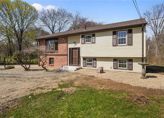 Property at 534 Blackrock Rd, Coventry, RI 02816, 3 beds, 1.5 baths