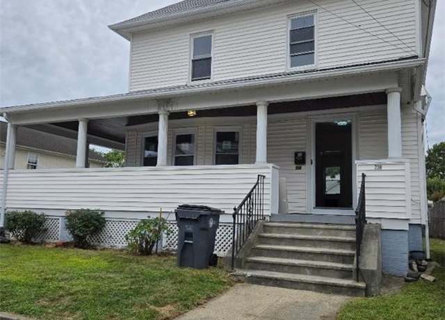 Property at 236 Lowell Ave, Providence, RI 02909, 4 beds, 1.5 baths