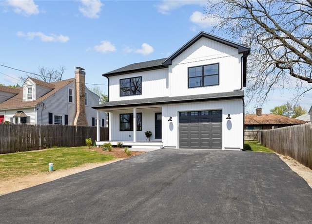 Property at 19 Lockwood St, Cranston, RI 02905, 3 beds, 2.5 baths
