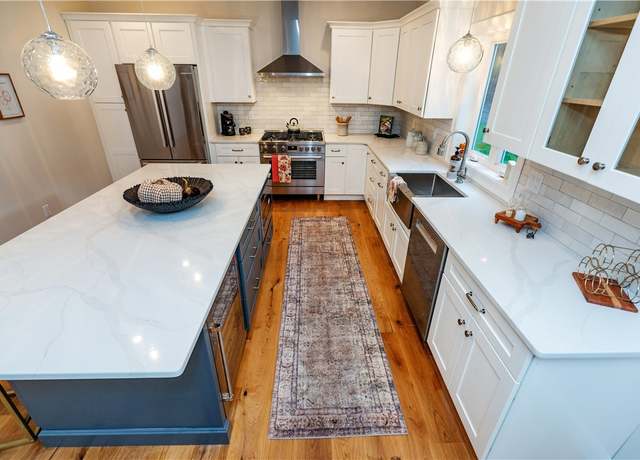 Property at 44 Saddlebrook Dr, Warwick, RI 02818, 4 beds, 2.5 baths