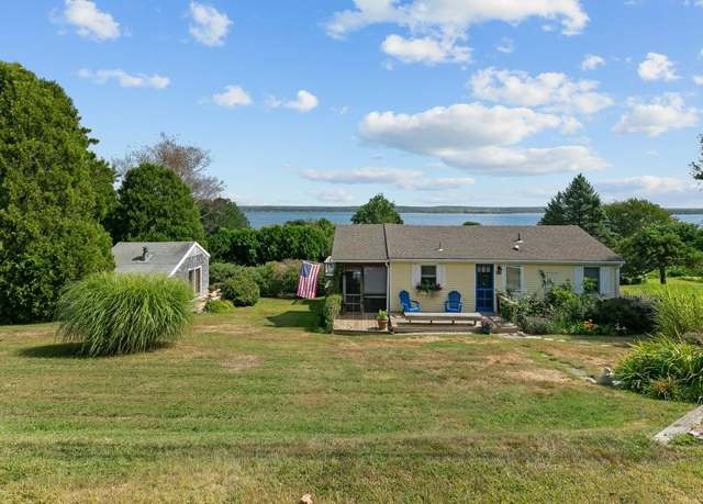 Property at 51 Kirduglyn Rd, Portsmouth, RI 02871, 3 beds, 1 bath