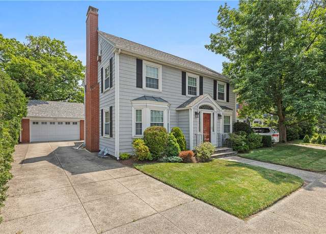 Property at 66 Underwood St, Pawtucket, RI 02860, 4 beds, 1.5 baths