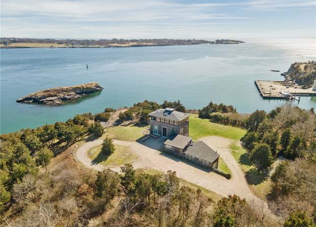 Property at 2 Fort Wetherill Rd, Jamestown, RI 02835, 2 beds, 2 baths
