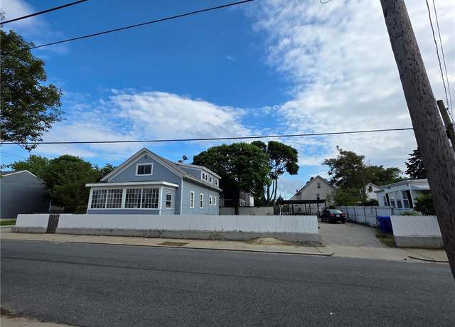 Property at 36 Utton Ave, Pawtucket, RI 02860, 4 beds, 2 baths