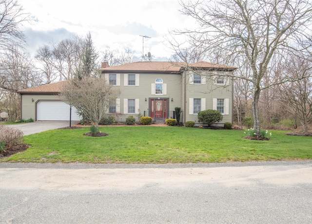 Property at 50 Tower Hill Rd, Tiverton, RI 02878, 4 beds, 2.5 baths