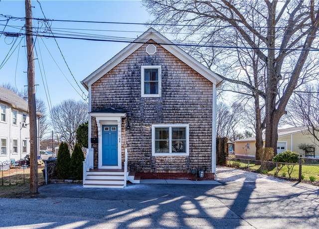 Property at 88 Spruce St, Warwick, RI 02886, 3 beds, 1.5 baths