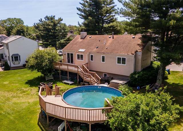 Property at 29 Valley View Dr, Cranston, RI 02921, 4 beds, 2.5 baths