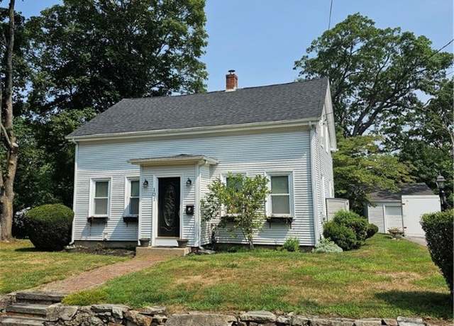 Property at 101 Maple Ave, West Warwick, RI 02893, 3 beds, 1.5 baths