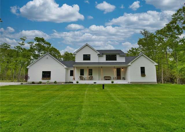 Property at 1 Hinter Way, Little Compton, RI 02837, 4 beds, 2.5 baths