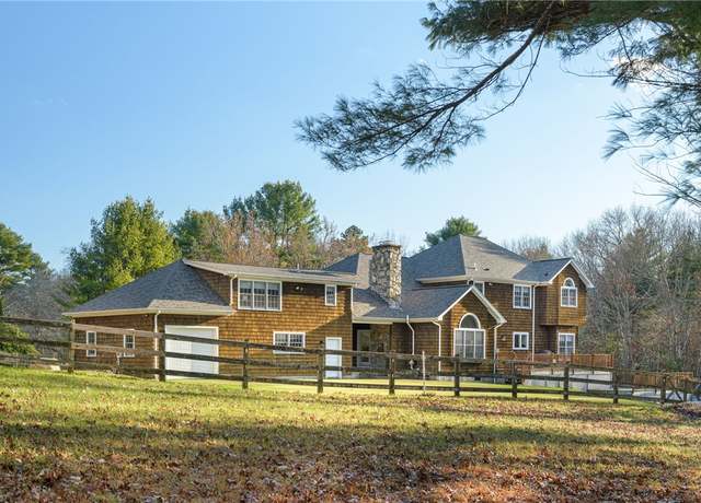 Property at 129 Purgatory Rd, Exeter, RI 02822, 4 beds, 3.5 baths
