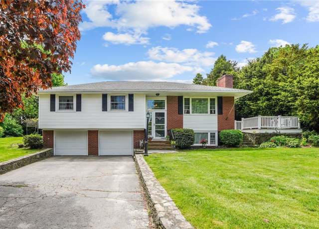 Property at 45 Reise Ter, Portsmouth, RI 02871, 3 beds, 2 baths
