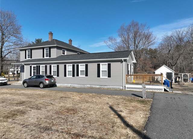 Property at 3811 Diamond Hill Rd, Cumberland, RI 02864, 4 beds, 3 baths
