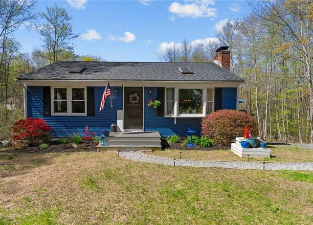 Property at 519 Hartford Pike, Scituate, RI 02857, 2 beds, 1.5 baths