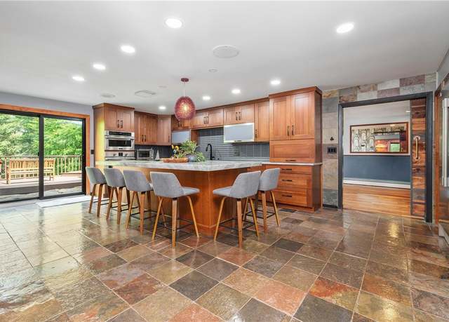 Property at 24 Lincoln Dr, North Smithfield, RI 02896, 3 beds, 2.5 baths