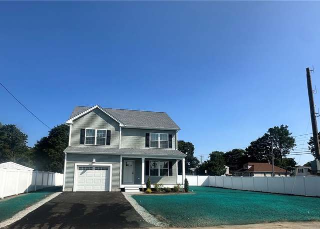 Property at 7 Betsey Williams Dr, Warwick, RI 02889, 3 beds, 2.5 baths
