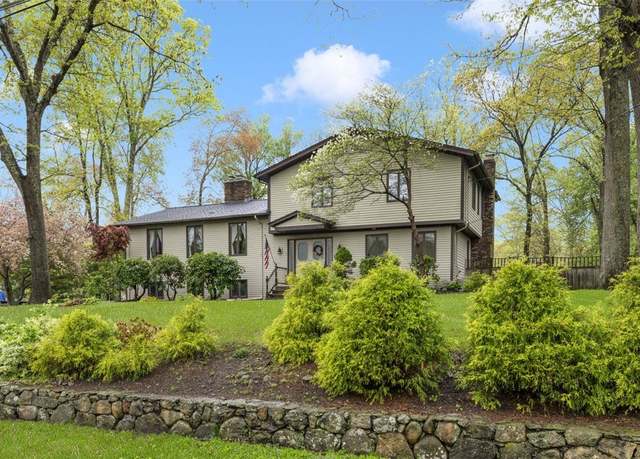 Property at 218 Burnt Cedar Dr, North Kingstown, RI 02852, 3 beds, 2.5 baths