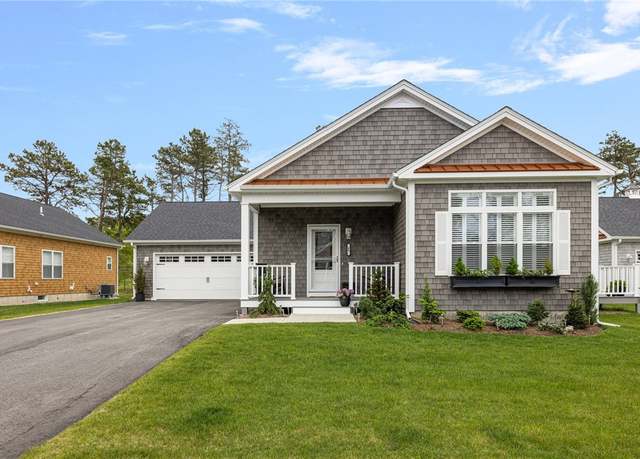 Property at 60 Birdie Ct, South Kingstown, RI 02879, 2 beds, 2 baths