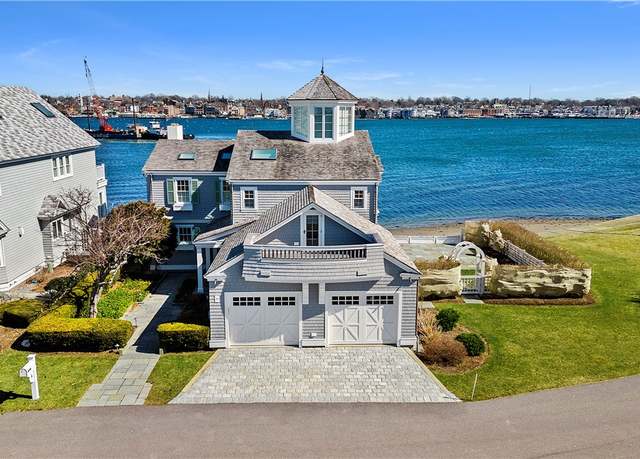 Property at 19 Defenders Row #19, Newport, RI 02840, 3 beds, 3.5 baths