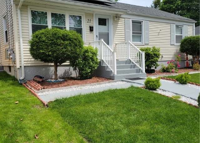 Property at 21 Westmore St, Providence, RI 02910, 3 beds, 2 baths