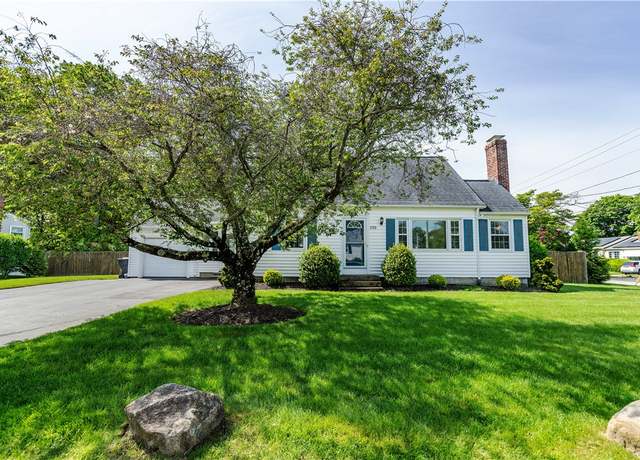 Property at 170 Pilgrim Pkwy, Warwick, RI 02888, 3 beds, 1 bath