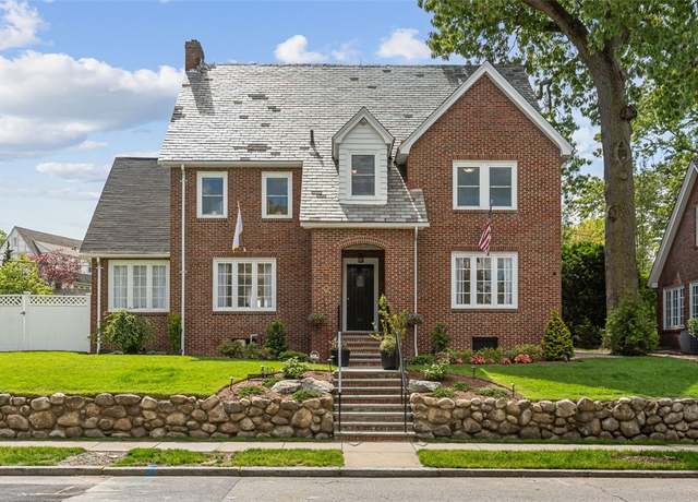 Property at 640 Elmgrove Ave, Providence, RI 02906, 6 beds, 3.5 baths