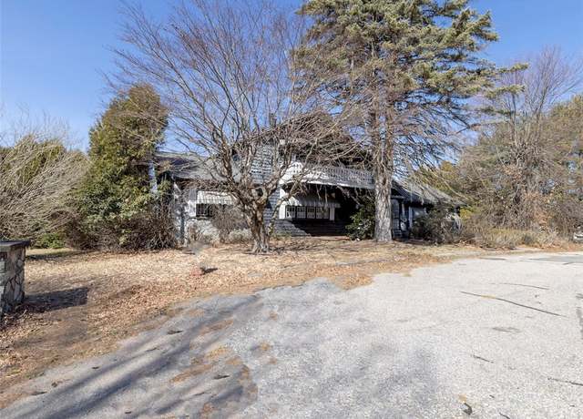 Property at 233 Annette Ave, Woonsocket, RI 02895, 3 beds, 4 baths