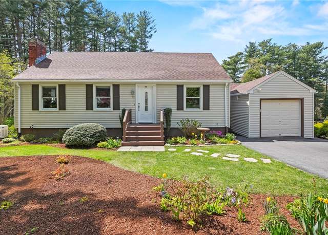 Property at 23 Pinecrest Rd, Scituate, RI 02857, 3 beds, 2.5 baths