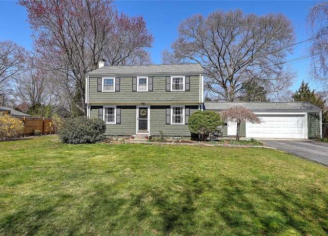 Property at 11 Pine Ave, Barrington, RI 02806, 3 beds, 1.5 baths