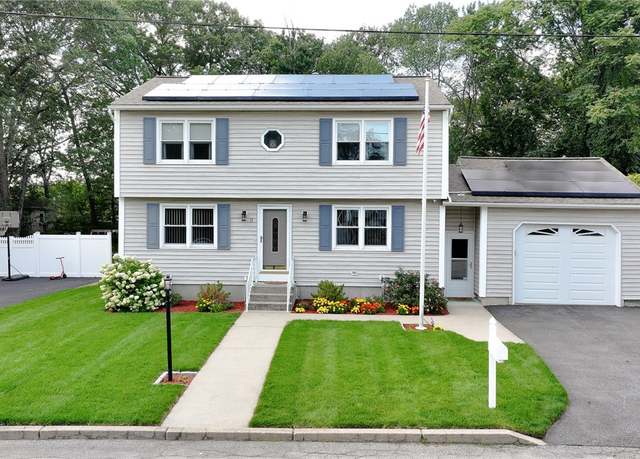 Property at 9 Patricia Dr, North Providence, RI 02904, 3 beds, 2.5 baths