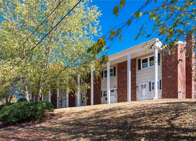 Property at 25 Crestview Dr Unit C, Westerly, RI 02891, 2 beds, 1.5 baths