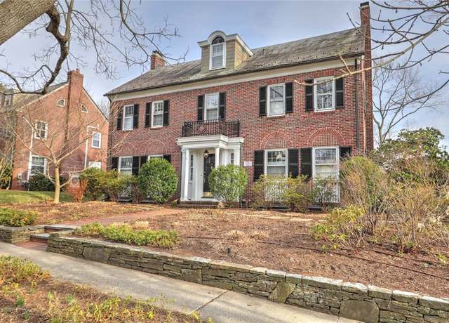 Property at 131 Laurel Ave, Providence, RI 02906, 5 beds, 3.5 baths