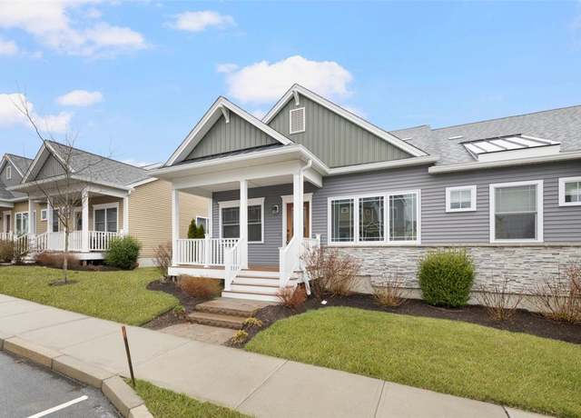 Property at 43 Seawynds Dr, North Kingstown, RI 02852, 2 beds, 2 baths