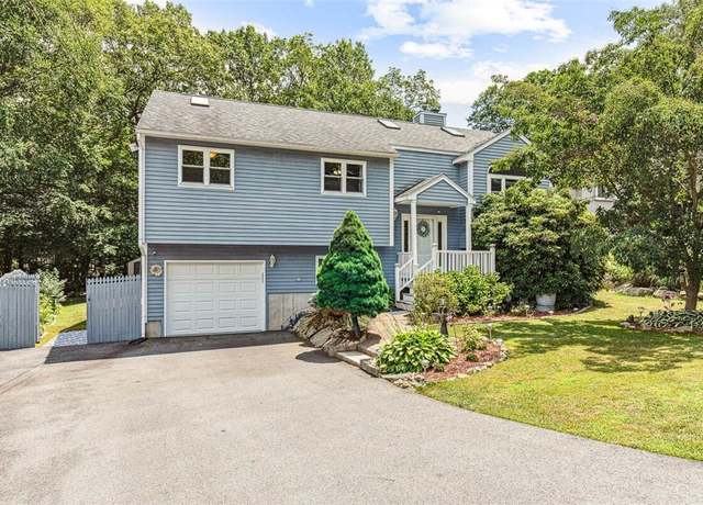 Property at 9 Ivy Hollow Ct, Cranston, RI 02921, 3 beds, 2.5 baths