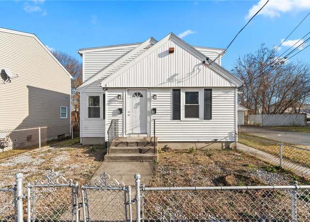 Property at 139 Dante St, Providence, RI 02908, 6 beds, 2 baths