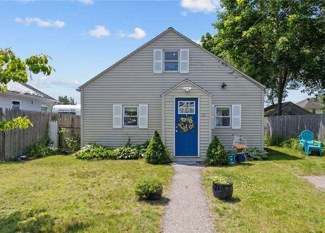Property at 54 Hazard Ave, Warwick, RI 02889, 3 beds, 1 bath