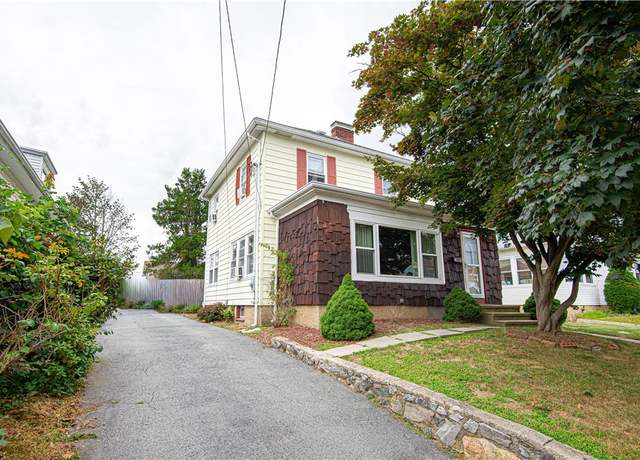 Property at 16 Riverfarm Rd, Cranston, RI 02910, 3 beds, 1.5 baths