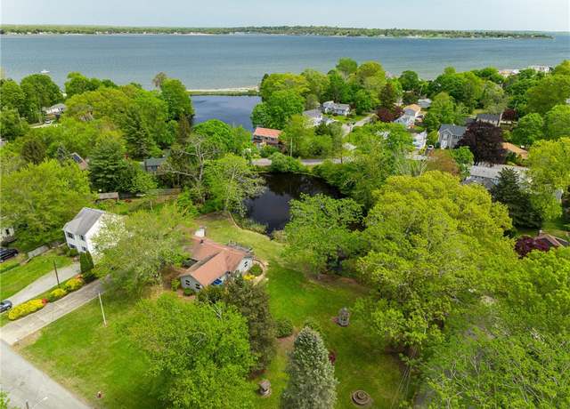 Property at 140 Baycliff Dr, Warwick, RI 02818, 2 beds, 2 baths