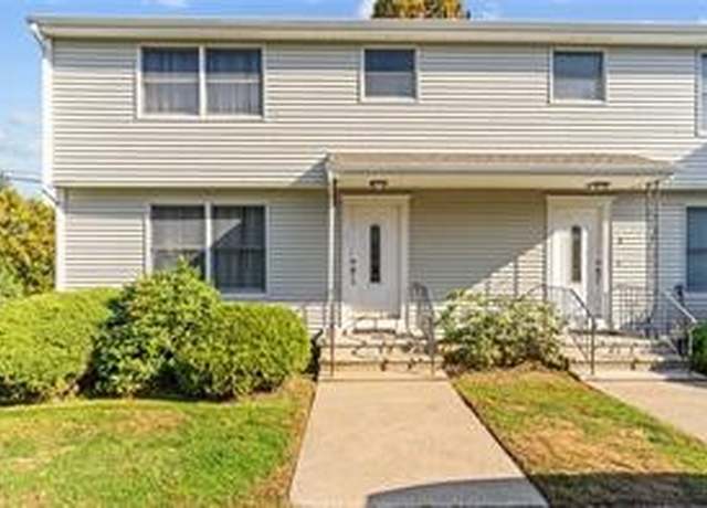 Property at 7 Morrill Ln #4, North Providence, RI 02904, 2 beds, 1.5 baths