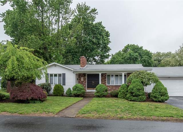 Property at 36 Loomis St, Cranston, RI 02920, 3 beds, 1 bath